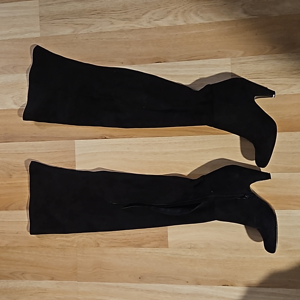 Steve Madden over the knee black faux suede boots size 6